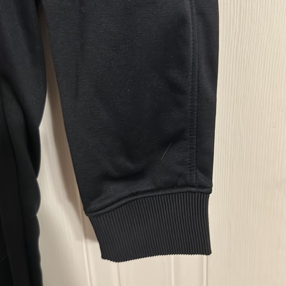 Men’s Under Armour fleece joggers - Picture 3 of 6